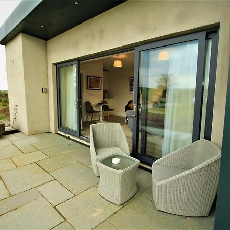 The Shepherd'S Lodge Tullyallen Exterior photo